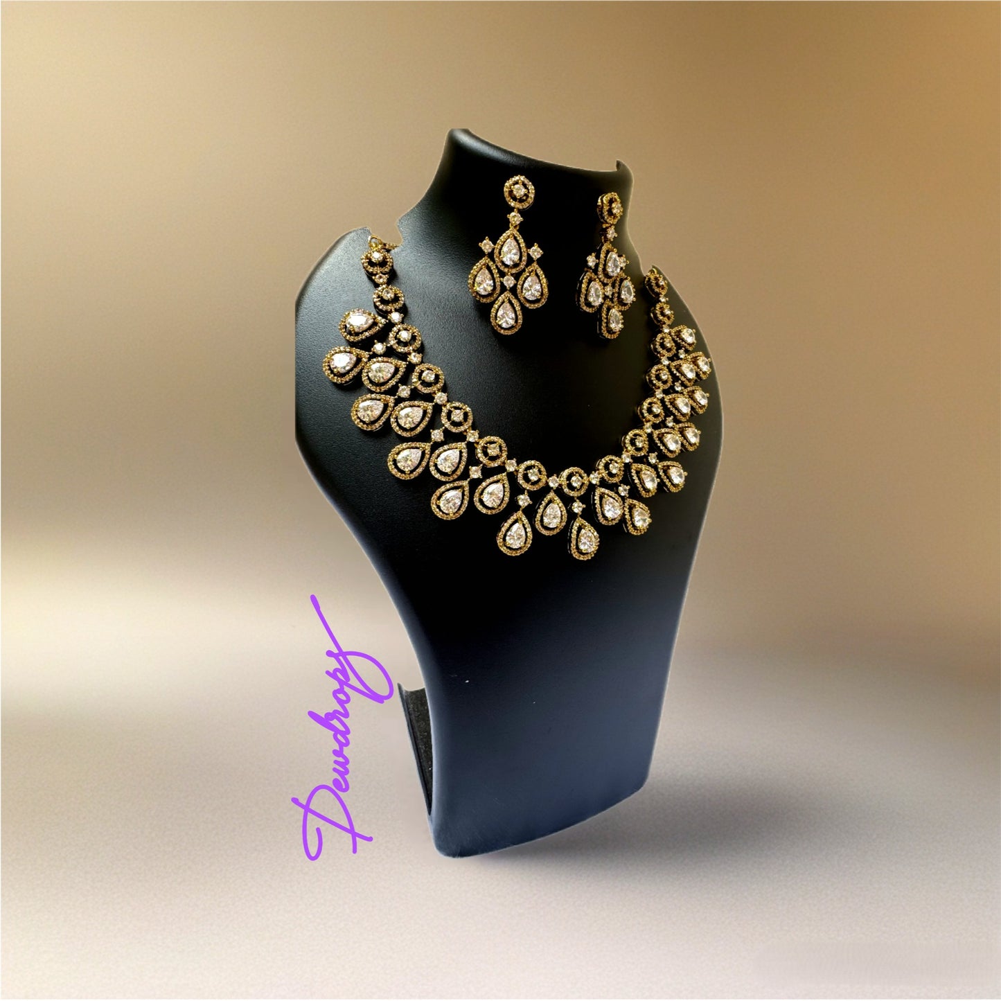 Gold-Plated Teardrop Stone Necklace Set