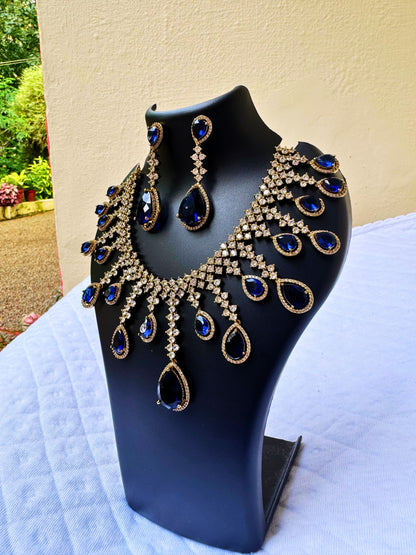 Gold-Plated Teardrop Green Stone Necklace Set