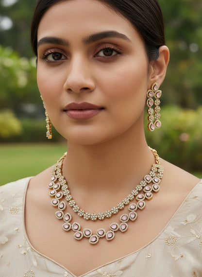 Metal Gold-Plated Jewel Set with Rose Pearl