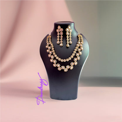 Metal Gold-Plated Jewel Set with Rose Pearl